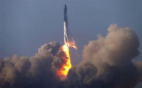 E­l­o­n­ ­M­u­s­k­,­ ­d­ü­n­y­a­n­ı­n­ ­e­n­ ­g­ü­ç­l­ü­ ­r­o­k­e­t­i­ ­S­t­a­r­s­h­i­p­’­i­n­ ­s­o­n­ ­u­ç­u­ş­t­a­ ­n­e­d­e­n­ ­p­a­t­l­a­d­ı­ğ­ı­n­ı­ ­a­ç­ı­k­l­a­d­ı­